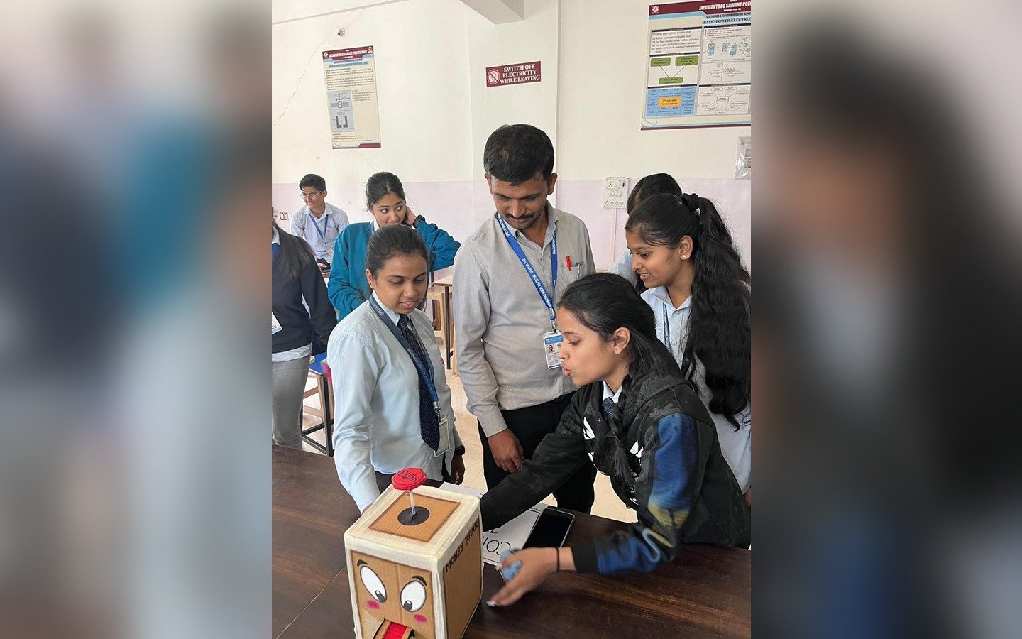 Development of small products from waste