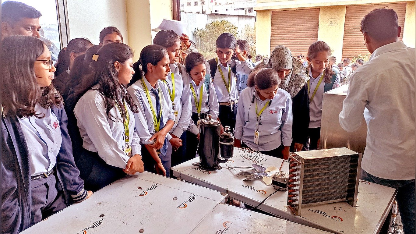 Industrial Visit at Mayureshwar Refrigerations, Uruli-Devachi. Pune