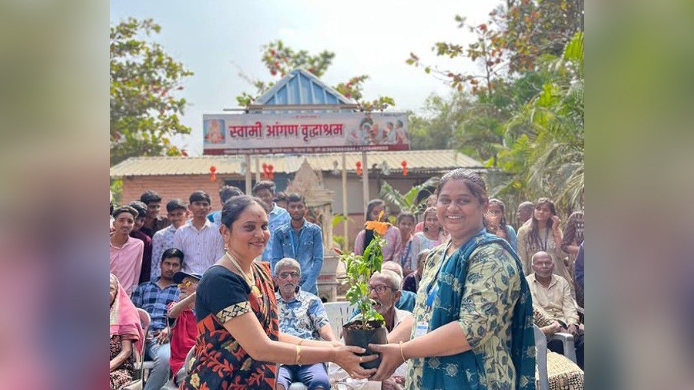 Visit Swami Aangan Vrudhashram