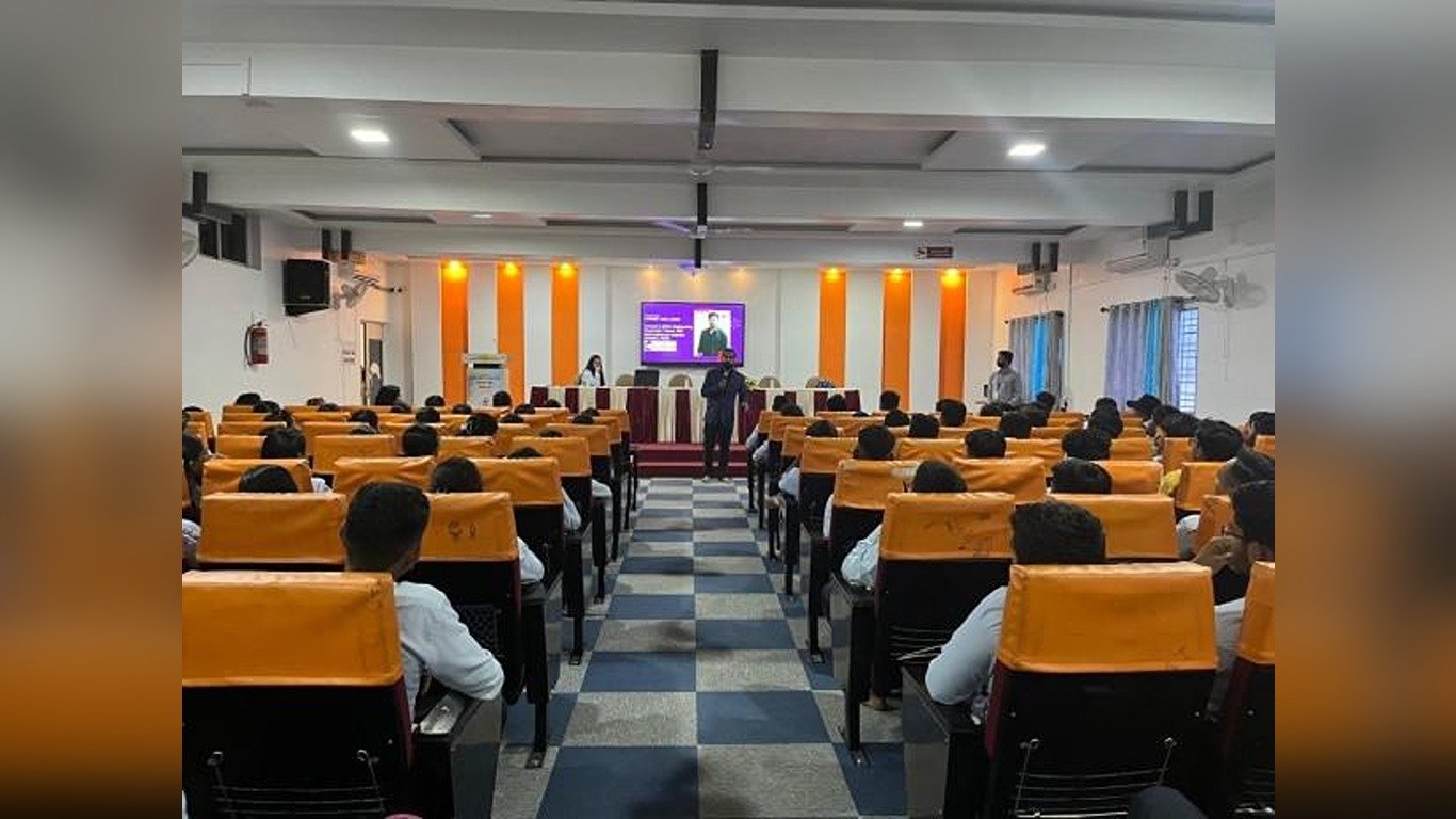 Session on Job Application Essentials Equips