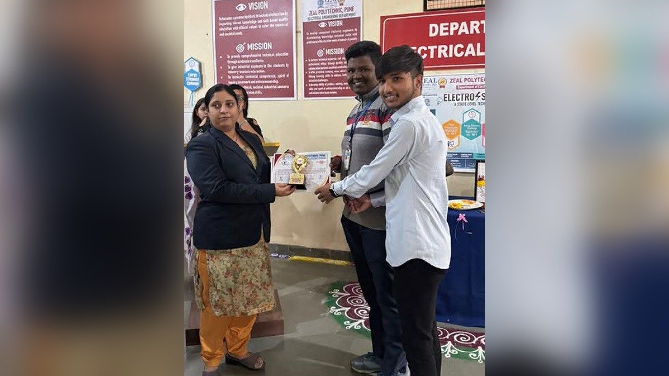 1st & 2nd Prize in the Speed Wiring Competition