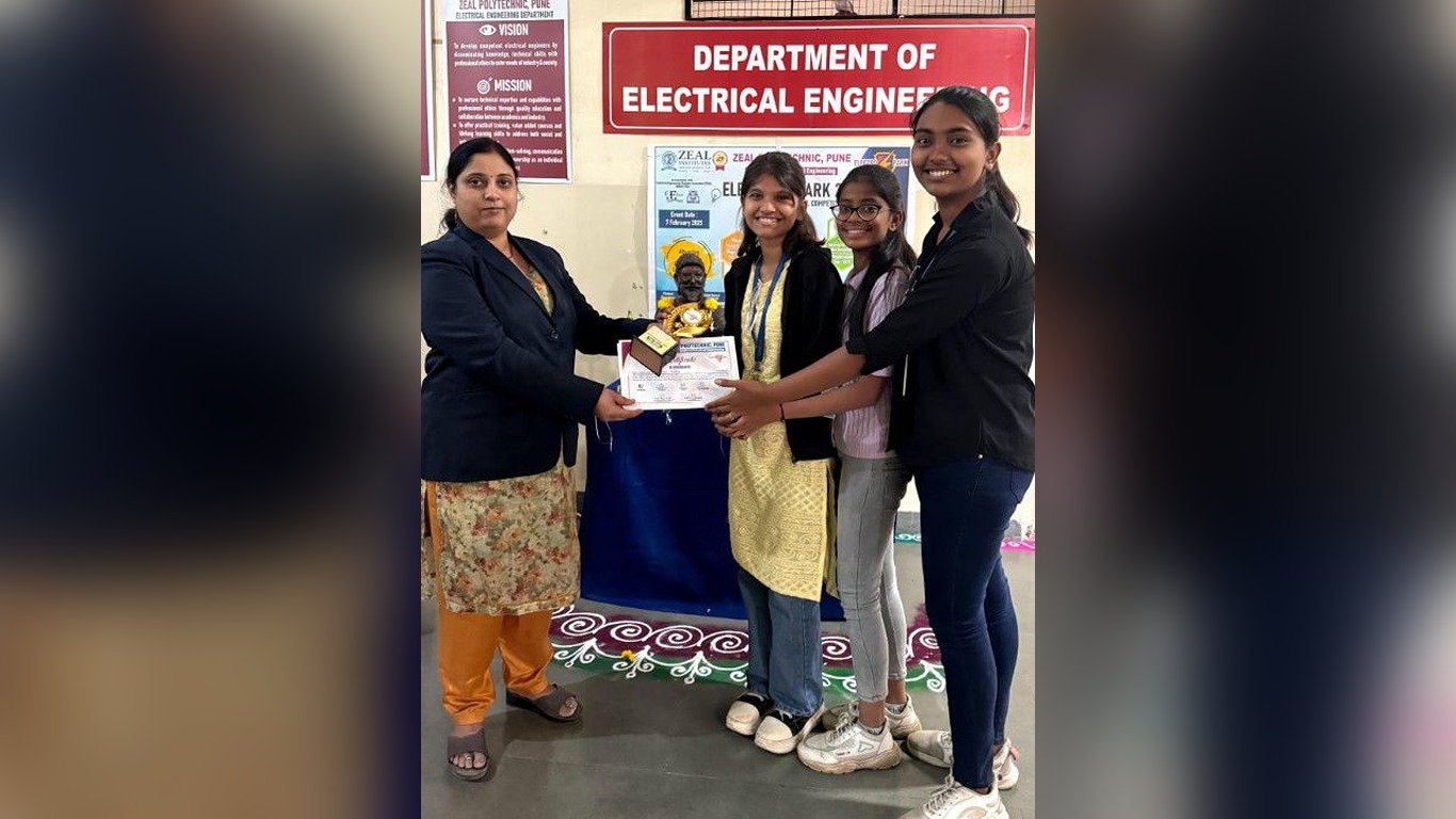 1st & 2nd Prize in the Speed Wiring Competition